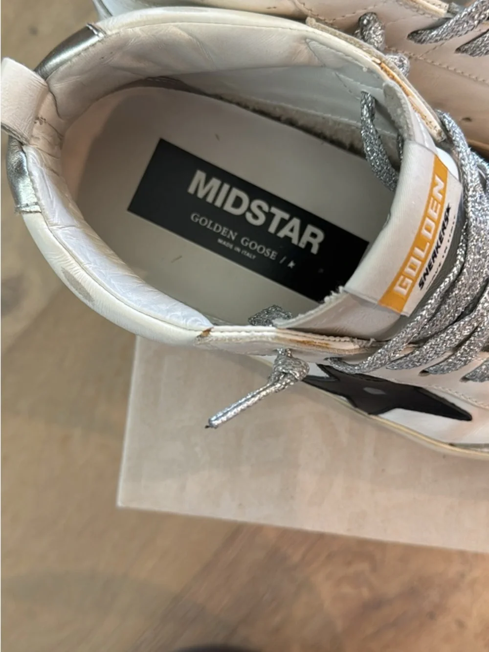 Golden Goose distressed Mid Star Sneaker - Picture 3 of 6